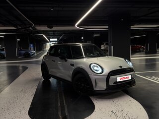 2022 Mini Hatch Cooper III (F55/F56) Рестайлинг 2, серебристый, 2850000 рублей, вид 2