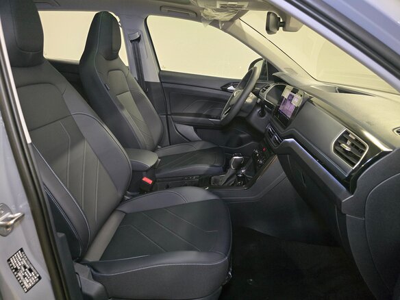2026 Volkswagen Tharu XR 300 TSI, серый, 2847000 рублей - вид 23