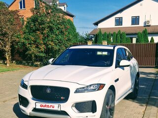 2018 Jaguar F-Pace S I, белый, 2560000 рублей, вид 3