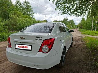 2013 Chevrolet Aveo II, белый, 580000 рублей, вид 5