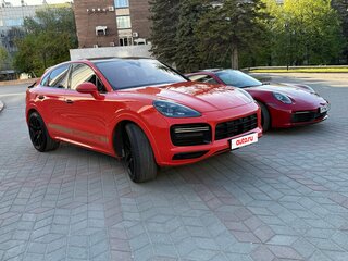 2020 Porsche Cayenne Turbo III, красный, 12800000 рублей, вид 2