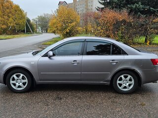 2007 Hyundai Sonata V (NF), серый, 500000 рублей, вид 4