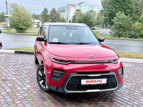 2019 Kia Soul III, красный, 1850000 рублей, вид 4