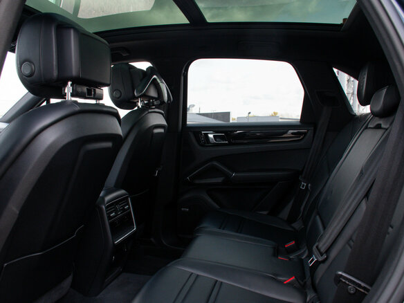 2019 Porsche Cayenne III, синий, 5897000 рублей - вид 12