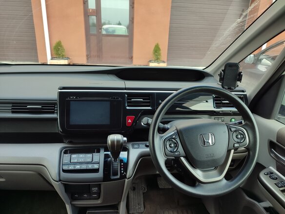 2015 Honda Stepwgn V, зелёный, 1800000 рублей - вид 6