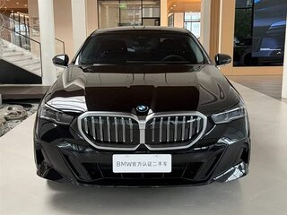 2026 BMW 5 серии Long 525Li VIII (G60/G61/G68), чёрный, 6520000 рублей, вид 3