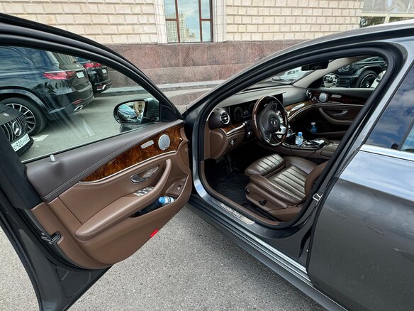 2018 Mercedes-Benz E-Класс 200 V (W213, S213, C238), серый, 3500000 рублей - вид 20