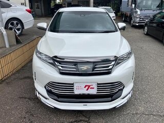 2020 Toyota Harrier III (XU60) Рестайлинг, белый, 2000000 рублей, вид 3