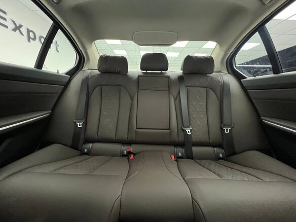 2022 BMW 3 серии Long 320Li VII (G2x), чёрный, 3080000 рублей - вид 19