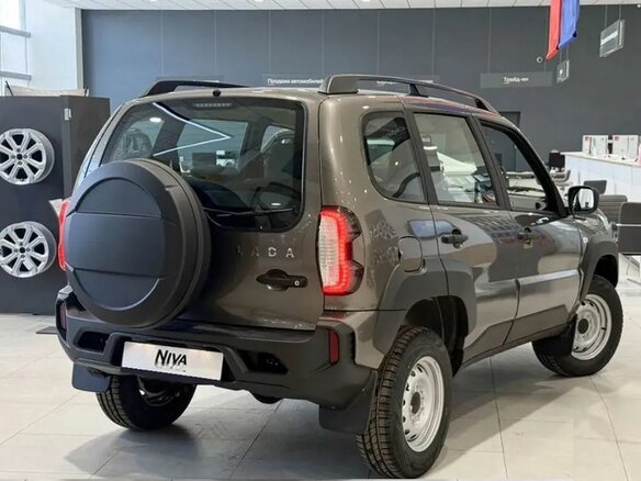 2026 Lada (ВАЗ) Niva Travel I Рестайлинг, коричневый, 1548000 рублей - вид 1