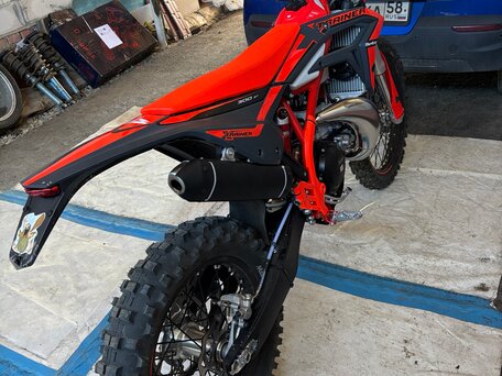 2025 Beta Xtrainer, красный, 750000 рублей, вид 1