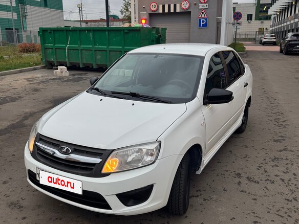 2017 Lada (ВАЗ) Granta I, белый, 330000 рублей