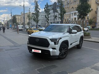 2022 Toyota Sequoia III, белый, 10990000 рублей, вид 1