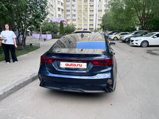 2022 Kia Cerato IV Рестайлинг, синий, 1600000 рублей, вид 4