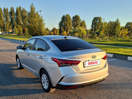 2021 Hyundai Solaris II Рестайлинг, серый, 1745000 рублей, вид 4