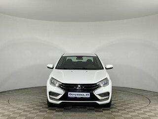 2024 Lada (ВАЗ) Vesta I Рестайлинг (NG), белый, 1376000 рублей, вид 2