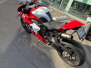 2023 Ducati Panigale V4, красный, 6500000 рублей, вид 3
