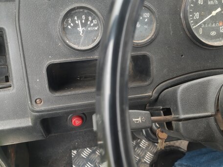 1992 ГАЗ 3307, белый, 450000 рублей, вид 4