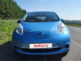 2011 Nissan Leaf I (ZE0/AZE0), голубой, 600000 рублей, вид 2