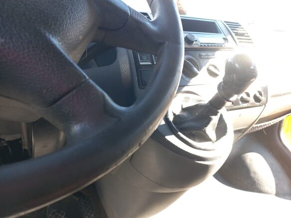 2004 Volkswagen Transporter T5, жёлтый, 1150000 рублей - вид 32