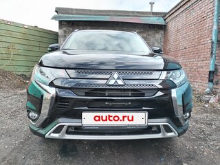 2022 Mitsubishi Outlander III Рестайлинг 3, чёрный, 3170000 рублей, вид 1