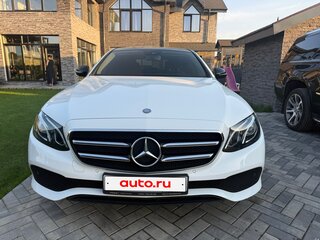 2016 Mercedes-Benz E-Класс 200 V (W213, S213, C238), белый, 3090000 рублей, вид 3