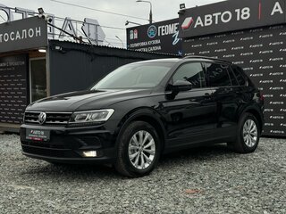 2020 Volkswagen Tiguan II, чёрный, 2549000 рублей, вид 2