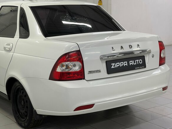 2017 Lada (ВАЗ) Priora I Рестайлинг, белый, 549000 рублей - вид 6