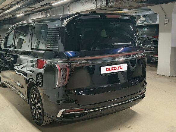 2022 Hongqi HQ9, чёрный - вид 12