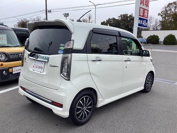 2018 Honda N-WGN I Рестайлинг, белый - вид 2