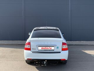 2014 Lada (ВАЗ) Priora I Рестайлинг, белый, 380000 рублей, вид 5