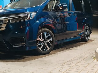 2019 Honda Stepwgn Spada V Рестайлинг, синий, 2350000 рублей, вид 4