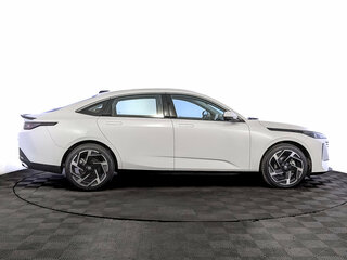 2024 Changan Lamore, белый, 2379000 рублей, вид 4