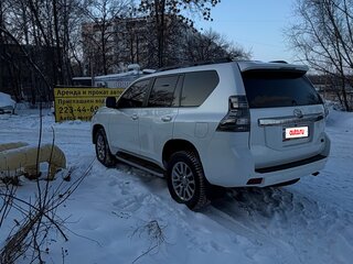 2016 Toyota Land Cruiser Prado 150 Series Рестайлинг 1, белый, 4500000 рублей, вид 4