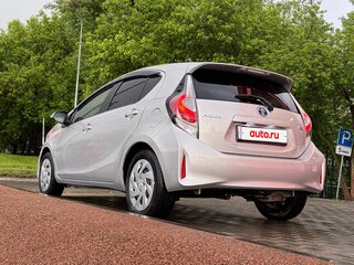 2018 Toyota Aqua I Рестайлинг 2, серый, 1100000 рублей, вид 1