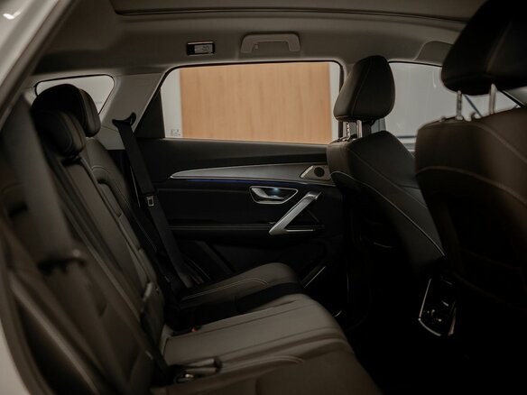 2026 Jetour X70+ I Рестайлинг, белый, 3399000 рублей - вид 10