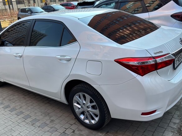 2014 Toyota Corolla XI (E160, E170, E180), белый, 1280000 рублей - вид 9