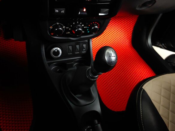 2015 Renault Duster I Рестайлинг, чёрный, 1219000 рублей - вид 16