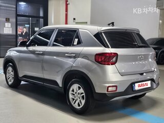 2023 Hyundai Venue I, серебристый, 1537000 рублей, вид 5