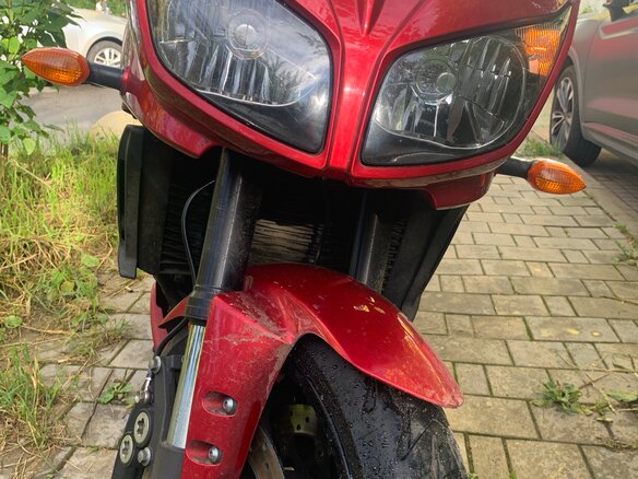 2013 Yamaha FZ1, красный, 710000 рублей