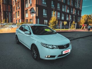 2011 Kia Cerato 6-speed II, белый, 700000 рублей, вид 1