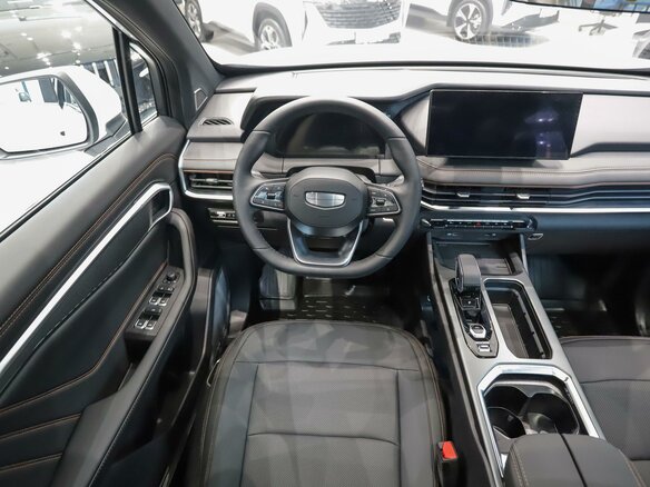 2026 Geely Okavango I Рестайлинг, белый, 4090000 рублей - вид 16