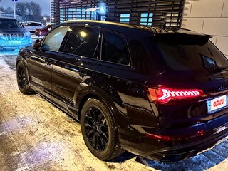 2023 Audi Q7 55 TFSI II (4M) Рестайлинг, чёрный, 10550000 рублей, вид 3