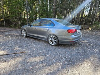 2016 Volkswagen Jetta GLI VI Рестайлинг, серый, 1600000 рублей, вид 2