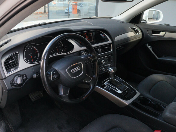 2012 Audi A4 IV (B8) Рестайлинг, белый, 1300000 рублей - вид 11