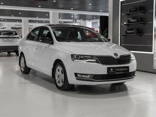 2017 Skoda Rapid I Рестайлинг, белый, 1475000 рублей, вид 2