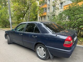 1993 Mercedes-Benz C-Класс 180 (PMS) I (W202), синий, 305000 рублей, вид 3