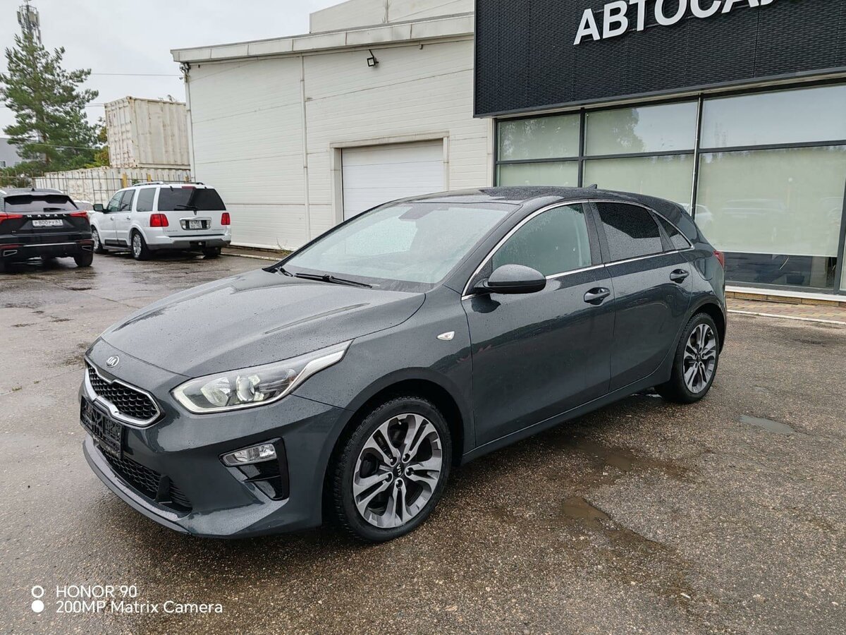 Открыть фотографии: Kia Ceed III