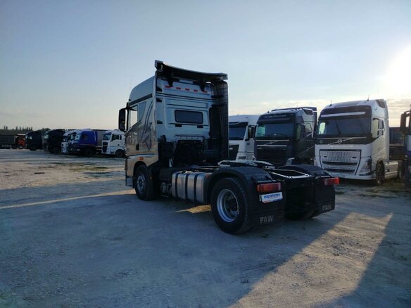 2024 FAW JH6, серый - вид 3