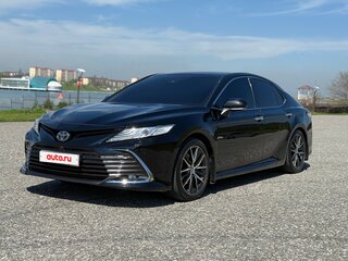 2020 Toyota Camry VIII (XV70), чёрный, 2680000 рублей, вид 1